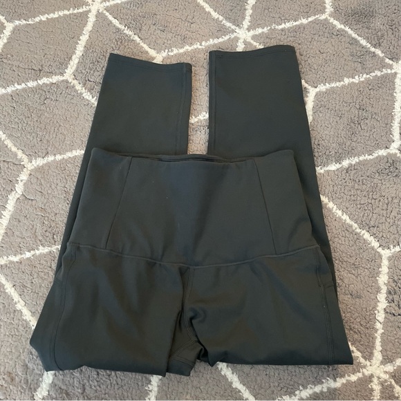 🌻BOGO FREE RYU Black Cropped Leggings Size XS GUC - Picture 2 of 5